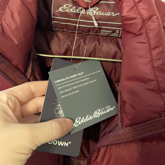 Eddie Bauer 650 Vest - Picture 2 of 4